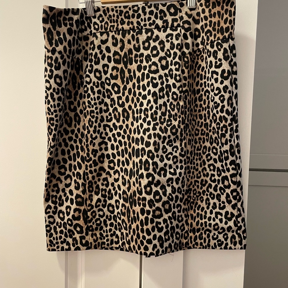 Michael Kors cheetah print mini pencil skirt size M